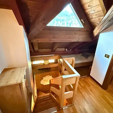 アパート Ht - Mansarda Panoramica Nel Cuore Di San Vito サン・ヴィート・ディ・カドーレ